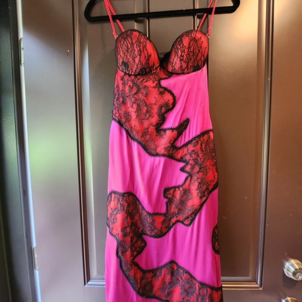 La Perla Pink and Black Midi Dress with Ruffled Elegance